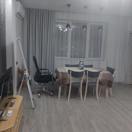 Cozy Apartment 耶烈万 外观 照片
