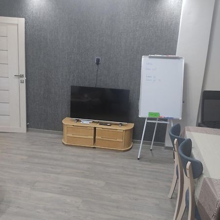 Cozy Apartment 耶烈万 外观 照片